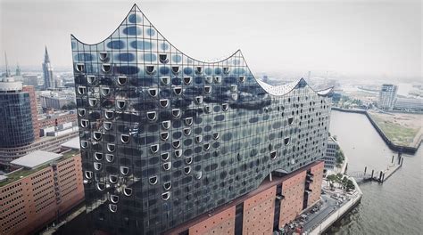 Die Elbphilharmonie von oben | Drohne