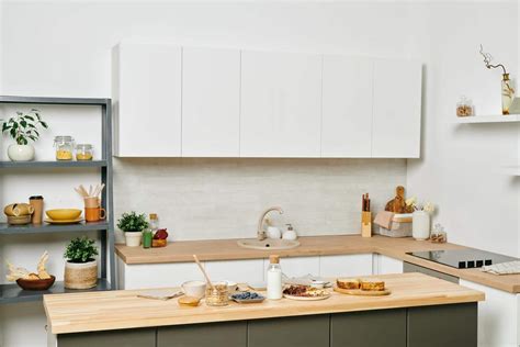 The A - Z Of Small Kitchen Cabinets - (With Pictures)