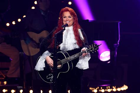 Wynonna Judd 2025 Tour - Lesly Susanetta