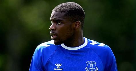 Everton confirm fourth summer departure as loan option activated ...