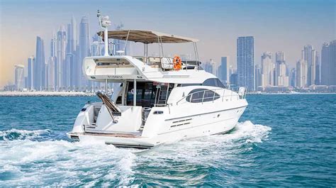 Yacht Rental Dubai Marina – Hire 58ft Yacht Etosha