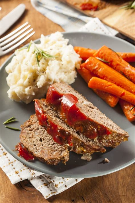 Meatloaf recipe with ketchup - mom makes dinner