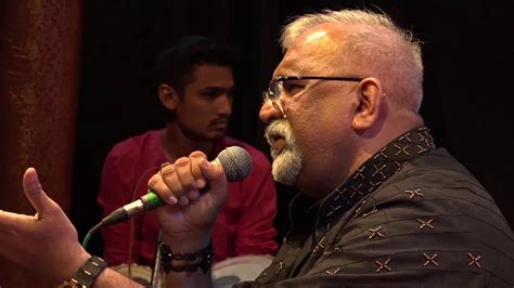 JAGJIT SINGH - A TRIBUTE by " NAUSHAD "... Live in Concert - YouTube