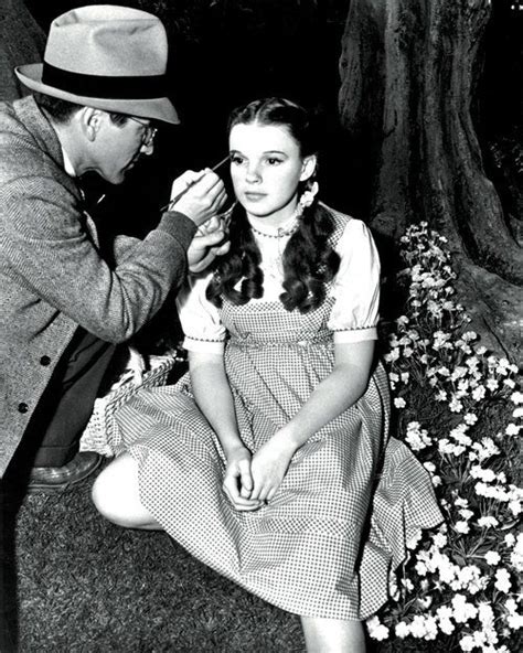 Judy Garland on the Set of Wizard of Oz - The Wizard of Oz Photo ...