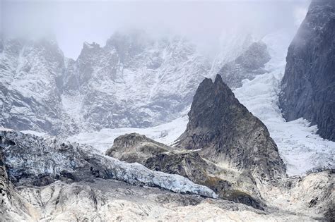 Un glacier du Mont-Blanc menace de se détacher