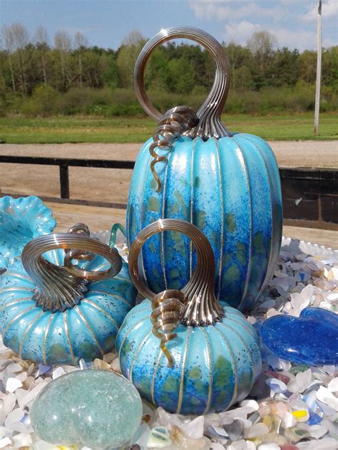 jackpinestudios | Art glass pumpkin, Glass pumpkins, Halloween pumpkins ...