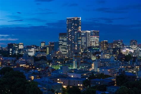 [OC] Akasaka tonight [6000 4000] | Urban beauty, Skyline, Natural beauty