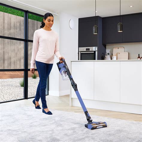 Shark Anti Hair Wrap Cordless Vacuum | IZ202UK