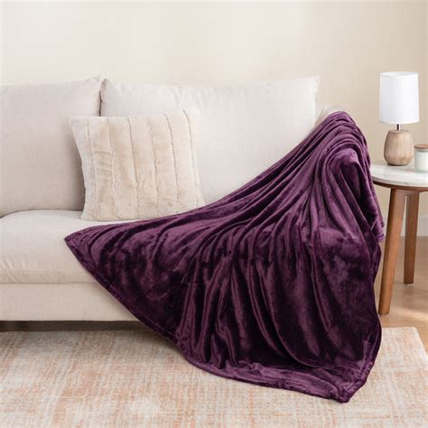 Throws – Berkshire Blanket Inc