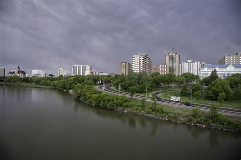 Skyline of Saskatoon by the River image - Free stock photo - Public Domain photo - CC0 Images