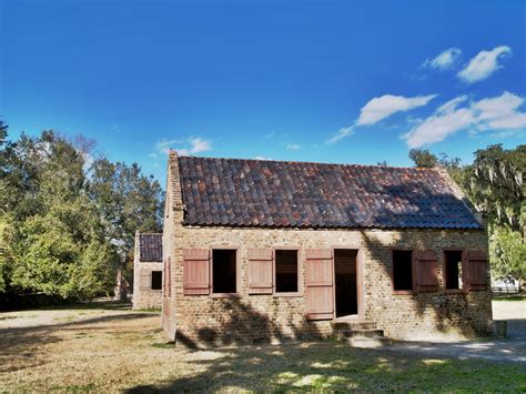 Step Into History at Boone Hall Plantation | Travel Blue Book