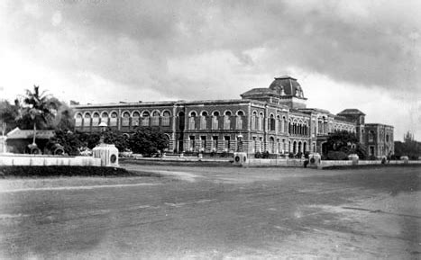 chennaibeach: PRESIDENCY COLLEGE OLD PHOTO