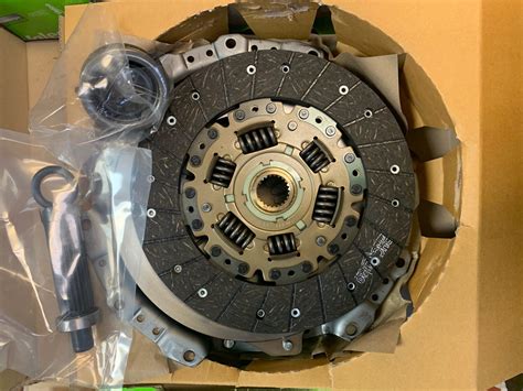 4D56 and 4G64 Manual Transmission Luk Clutch kit | DelicaUSA