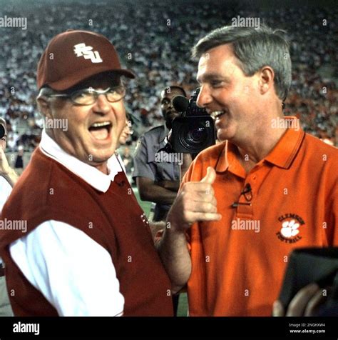 Florida State coach Bobby Bowden, left, jokes with his son, Clemson coach Tommy Bowden, prior to ...