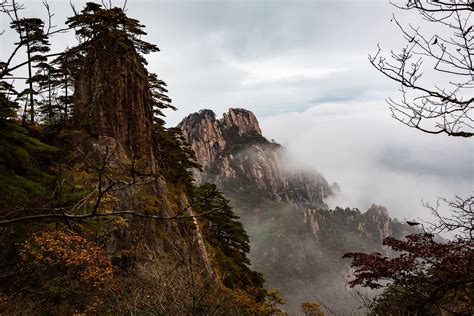 Mt. Huangshan National Park | Peaking through | Gary Craig | Flickr