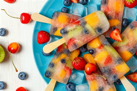 Healthy Popsicle Recipes Using Fresh Berries » HG