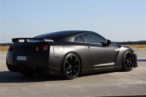 AVUS PERFORMANCE Nissan GT-R Black Edition - The Batmobile Reloaded