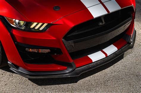 FORD PERFORMANCE DEBUTS NEW LIGHTWEIGHT CARBON FIBER UPGRADE PARTS