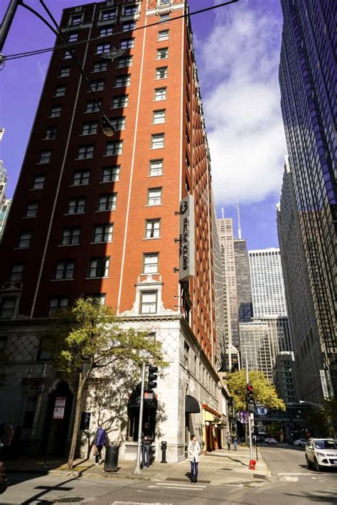 St. Clair Hotel Chicago | Our Review | A Lily Love Affair