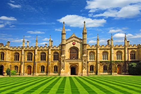 Top Universities In UK: Best Colleges & Universities In UK - UniAcco