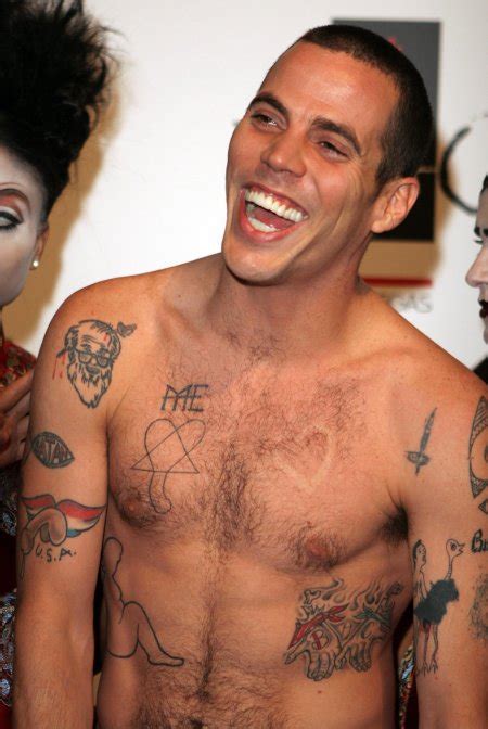 Tatoos: Steve O Tattoos On Hands 2013