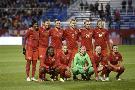 PHOTOS: Canada's women's soccer team in Montreal on a celebration tour