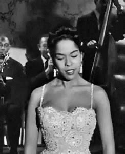 Della Reese Singing GIF - DellaReese Singing - Discover & Share GIFs