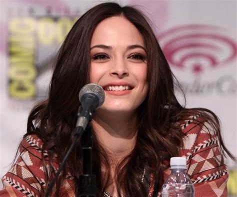 Kristin Kreuk Biography: Age, Husband, Net Worth, Married, Wiki, Kids, Mother, Height, Parents