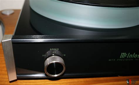 McIntosh MT5 precision turntable Photo #775426 - Canuck Audio Mart