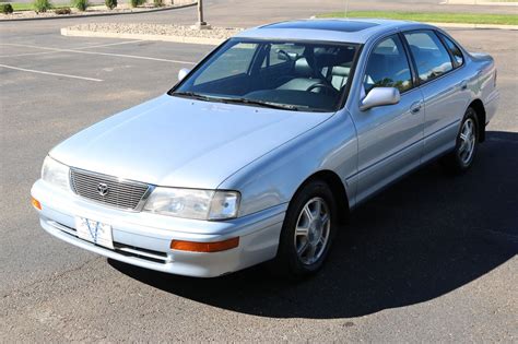 1995 Toyota Avalon XLS | Victory Motors of Colorado