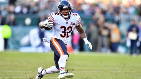 Bears RB David Montgomery leaves practice with groin injury - ABC7 Chicago