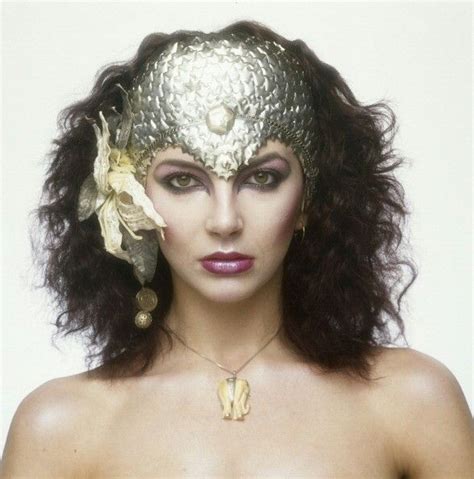 Kate Bush - Babooshka 1980 : r/OldSchoolCool