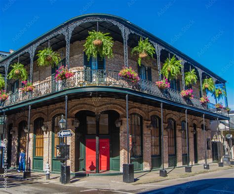 French Quarter architecture in New Orleans, Louisiana. House in French ...