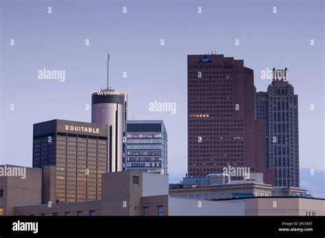 Downtown atlanta buildings hi-res stock photography and images - Alamy