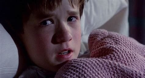 The Sixth Sense Ending, Explained | Plot & Meaning - The Cinemaholic