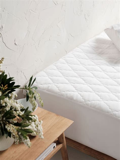 Waterproof Mattress Protector – Linen House