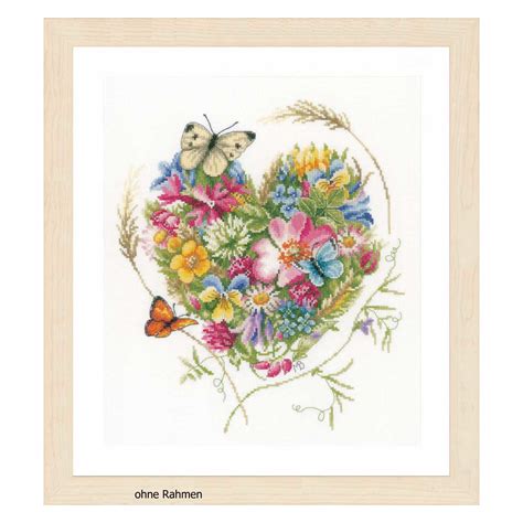 Buy cross stitch kit "heart of flowers", numbered Lanarte, € 39,39