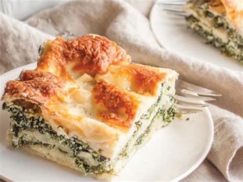 Spinach Alfredo Lasagna Recipe and Nutrition - Eat This Much