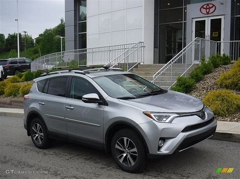 2018 Silver Sky Metallic Toyota RAV4 XLE AWD #138217130 Photo #11 ...