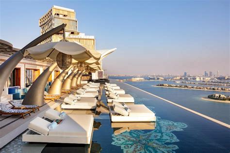 Top 10 Infinity Pools in Dubai with Stunning View