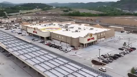 World’s Largest Gas Station Is a New Buc-ee’s With 120 Pumps