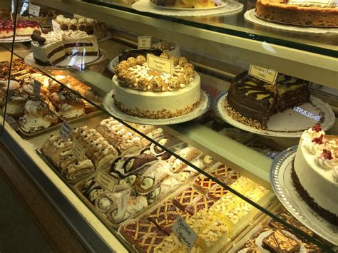 Hofer’s Bakery & Cafe - 346 Photos & 402 Reviews - Bakeries - 8758 N ...