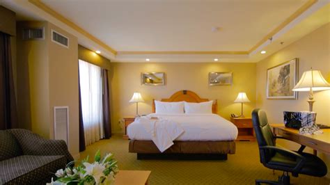 Rooms - Ambassador Hotel Milwaukee · Rooms and Suites · Official Website