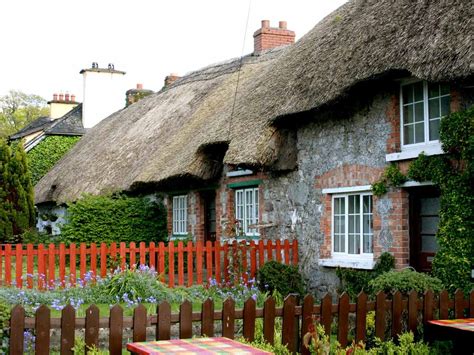 Adare Ireland Thatched Cottages - ardrendesign