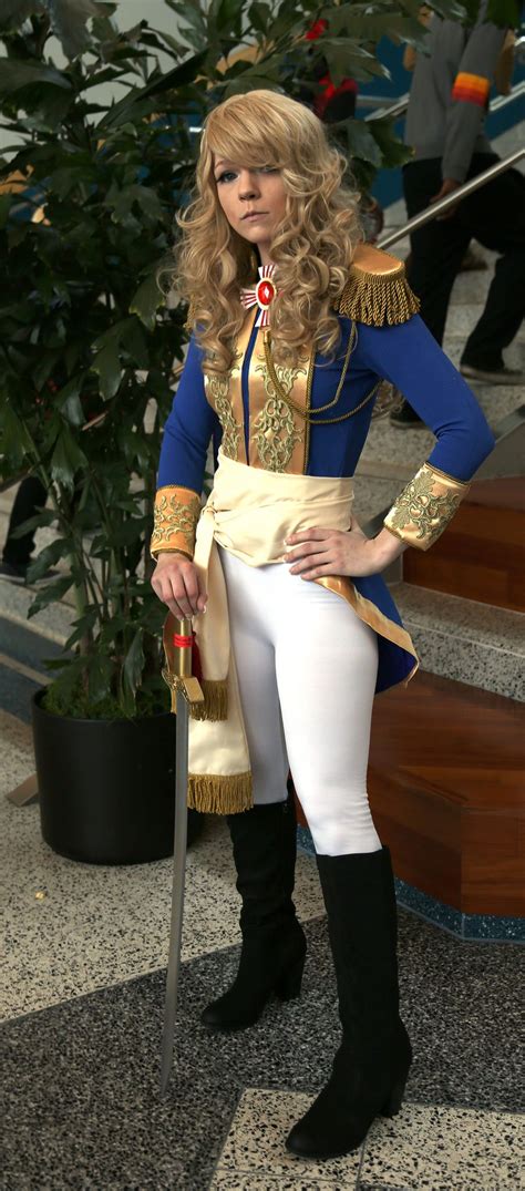 Lady Oscar, from the manga Rose of Versailles (ベルサイユのばら) | Cosplay ...