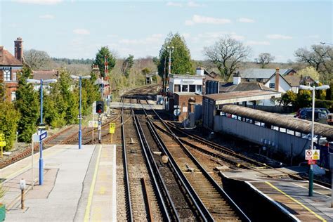 Brockenhurst Railway Station, Hampshire © Peter Trimming cc-by-sa/2.0 ...