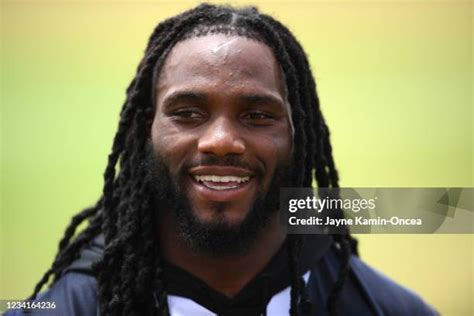 Jaylon Smith Cowboys Photos and Premium High Res Pictures - Getty Images