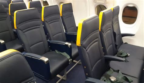 Ryanair Seating Plan - Flightradars24.co.uk