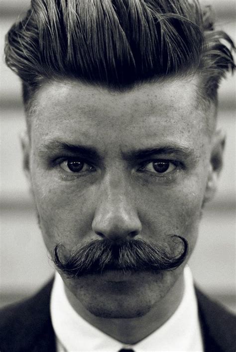 40 Best Handlebar Mustache Styles to Look Sharp [2020]