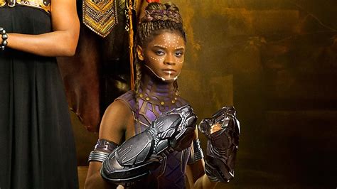 Watch BLACK PANTHER's Princess Shuri Freestyle Rap on the Set of the ...